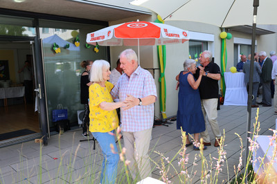 10 Jahre Residenz Schichtgründe - Schwungvolle Tanzeinlage (c) Johanniter