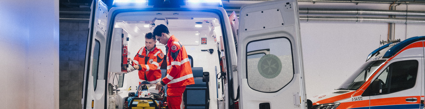 Rettungsauto ausstatten