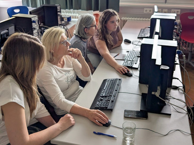 Computerkurs im Projekt MixAge (c) Johanniter