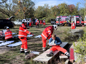 Großübung: Versorgung einer Wandergruppe nach Unwetter (c) Johanniter