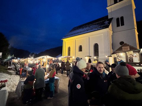Blick auf den Christkindlmarkt (c) Johanniter