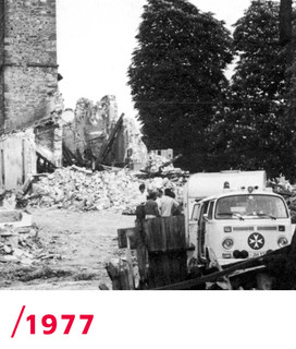 1977: Ein zerstörtes Haus nach einem Erdbeben in Friaul, Norditalien